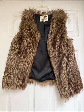 Faux Fur Vest in Brown Tones - new w/o tags - never worn